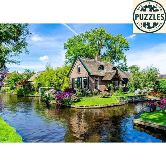 1000-Piece Jigsaw Puzzle – Giethoorn Village - Puzzles